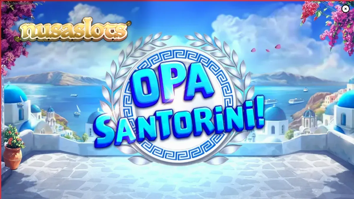 Pemandangan indah slot Opa Santorini dengan latar belakang pulau Yunani